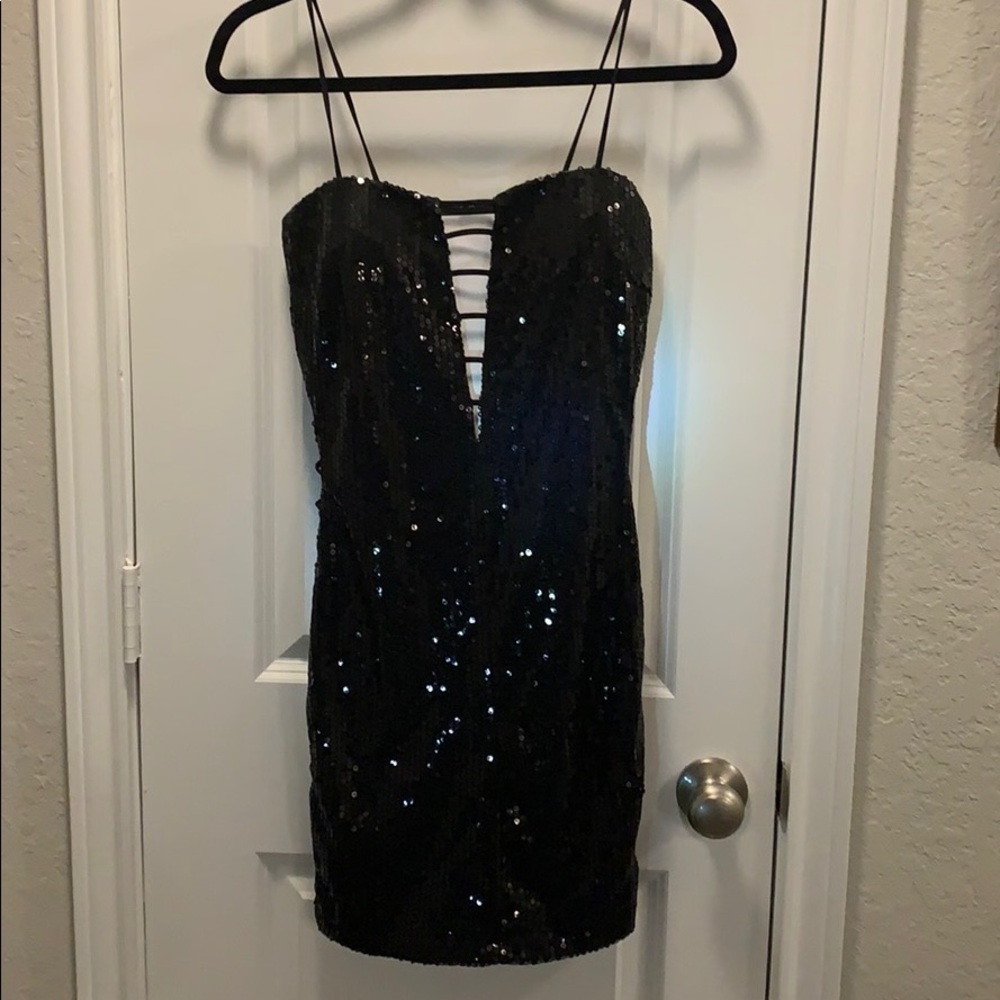 NWOT WINDSOR BLACK SEQUIN DRESS